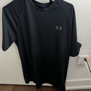 Under Armour Workout Tee (Large)